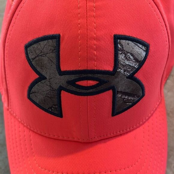 UNDER AMOUR Coral Camo Hat - Picture 2 of 5